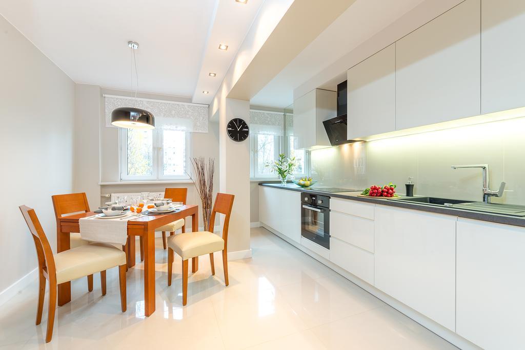 P&O Apartments Emilii Plater วอร์ซอ ห้อง รูปภาพ
