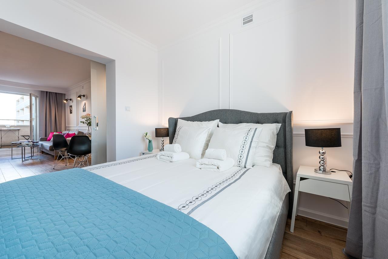 P&O Apartments Emilii Plater วอร์ซอ ภายนอก รูปภาพ
