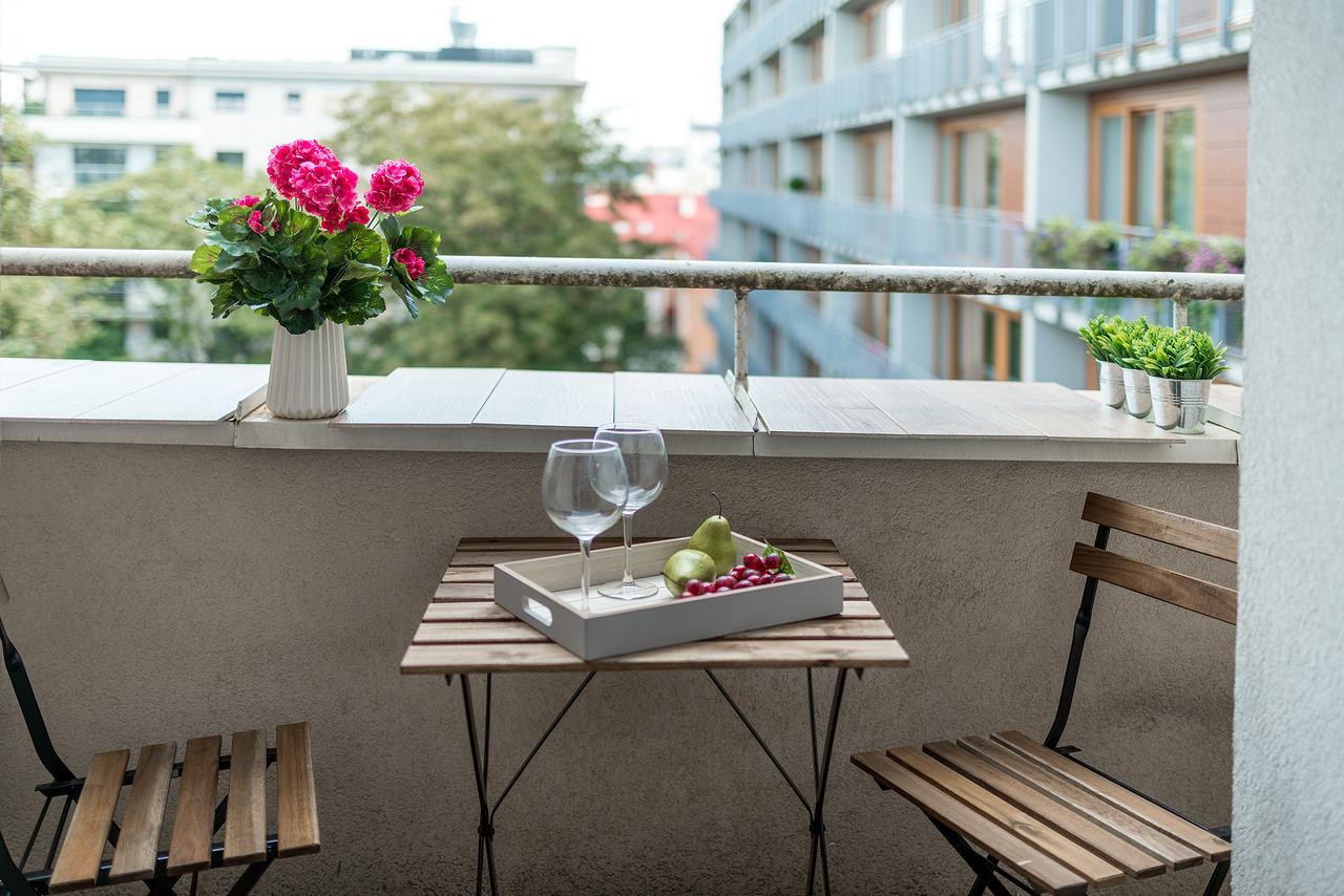 P&O Apartments Emilii Plater วอร์ซอ ภายนอก รูปภาพ